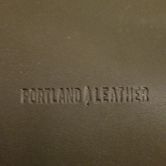 Portland Leather 'Sloan' Doctor Bag - Picture 4 of 7